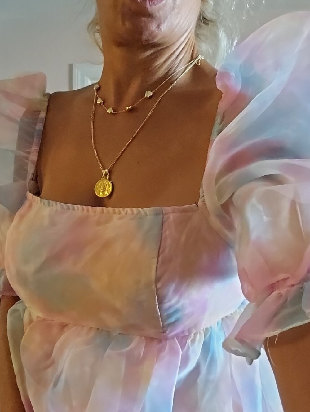 Ladies Pink Pastel Princess Vacation Summer Dress with Puffy Sleeves - Picture 2 of 9